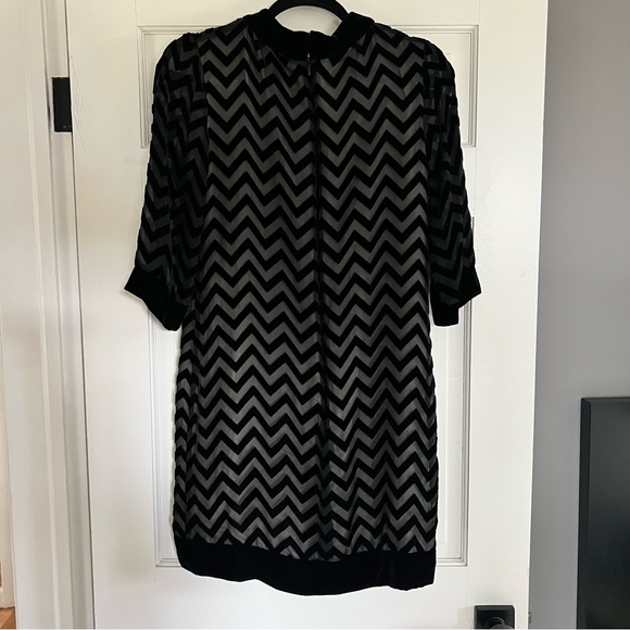 Anthropologie Woman's Medium What goes around comes around 3/4 Sleeve Dress - Picture 4 of 4